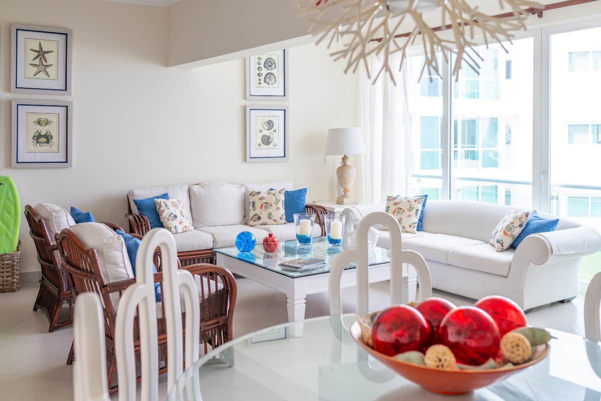 Wonderful 2 Bedroom Condo In Gated Community