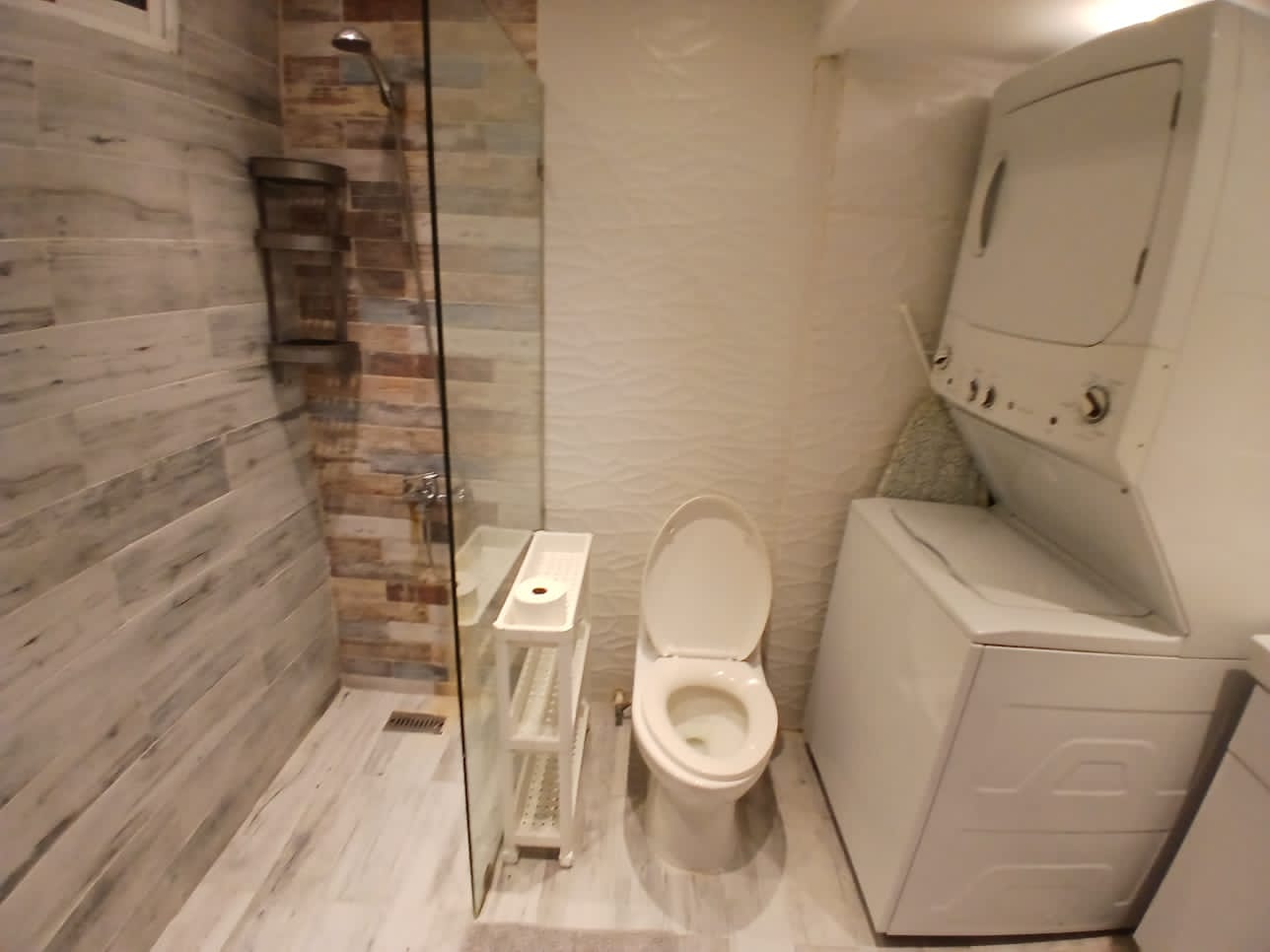 Exclusive First-floor Apartment For Sale - Image 4