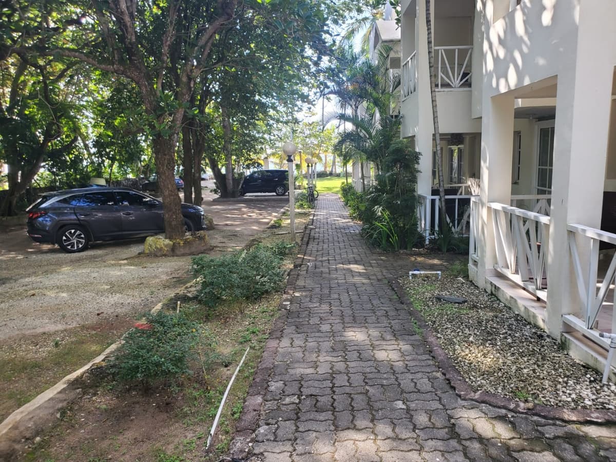 Exclusive First-floor Apartment For Sale - Image 5