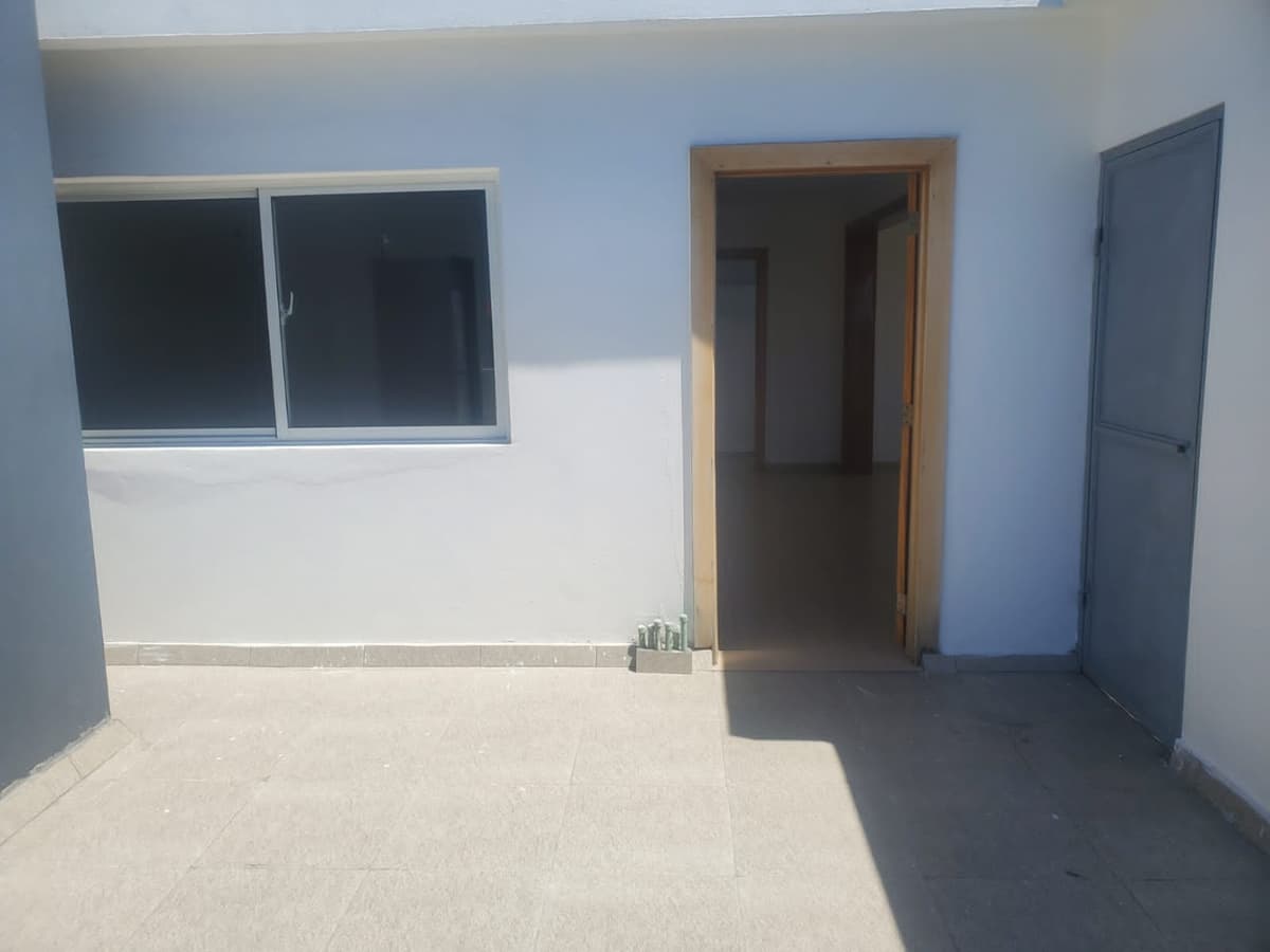 Ocean View Apartment With Jacuzzi - Image 2