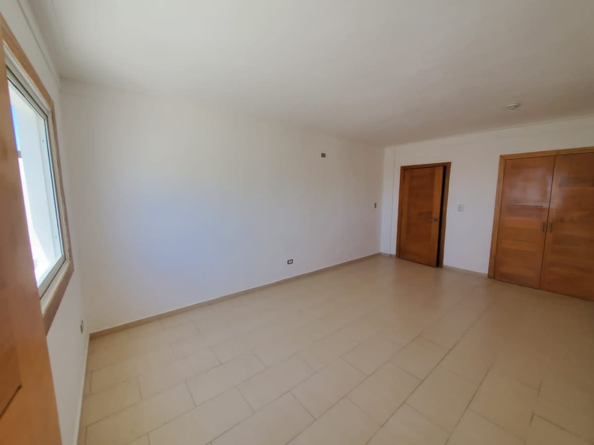 Ocean View Apartment With Jacuzzi - Image 3