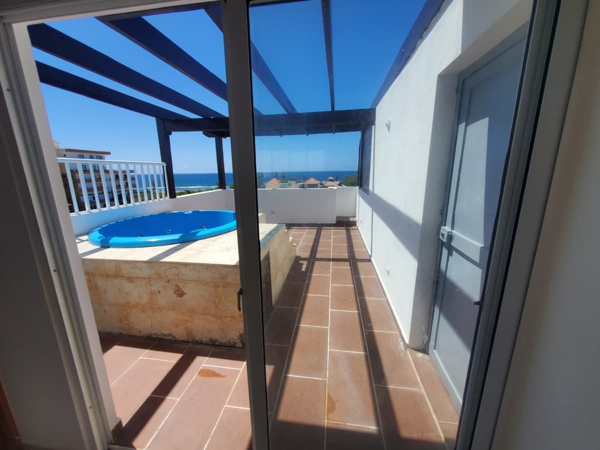 Ocean View Apartment With Jacuzzi - Image 4