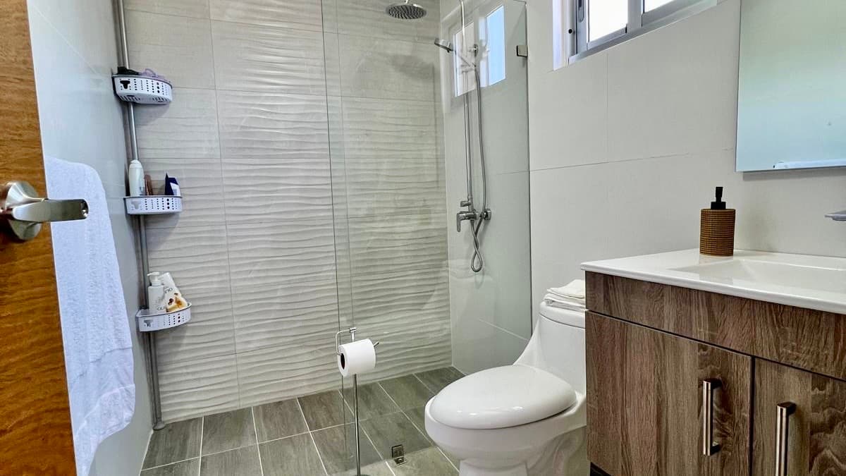 2-br Apartment For Rent In Naco Santo Domingo - Image 4