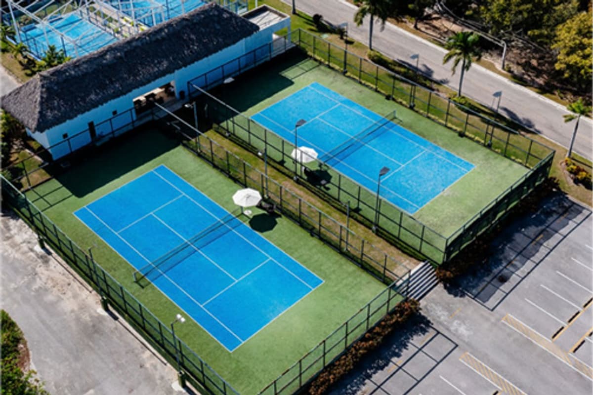 Rent In Cana Rock - Stunning 2 Bedroom With Beach Access - Image 5