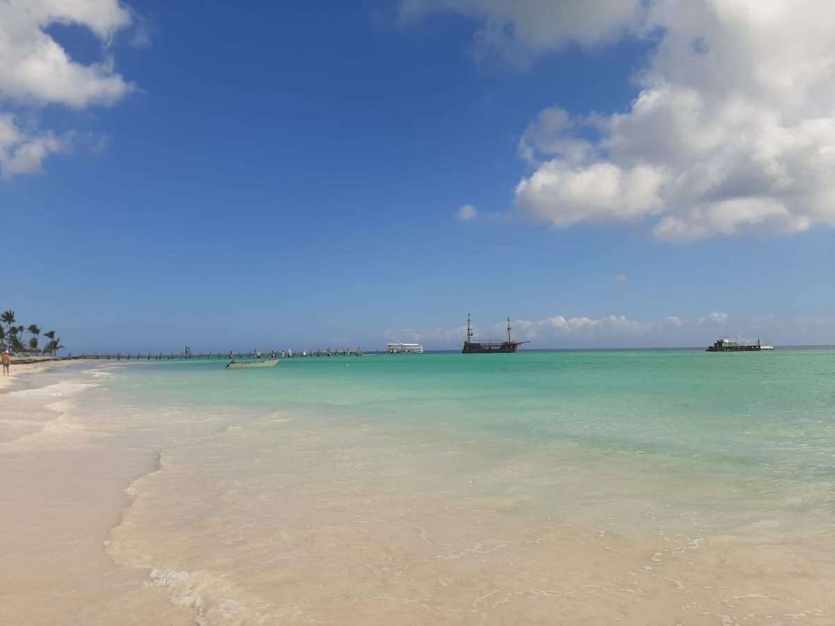 Luxurious 2-bedroom Penthouse With Breathtaking Ocean Views - Image 3