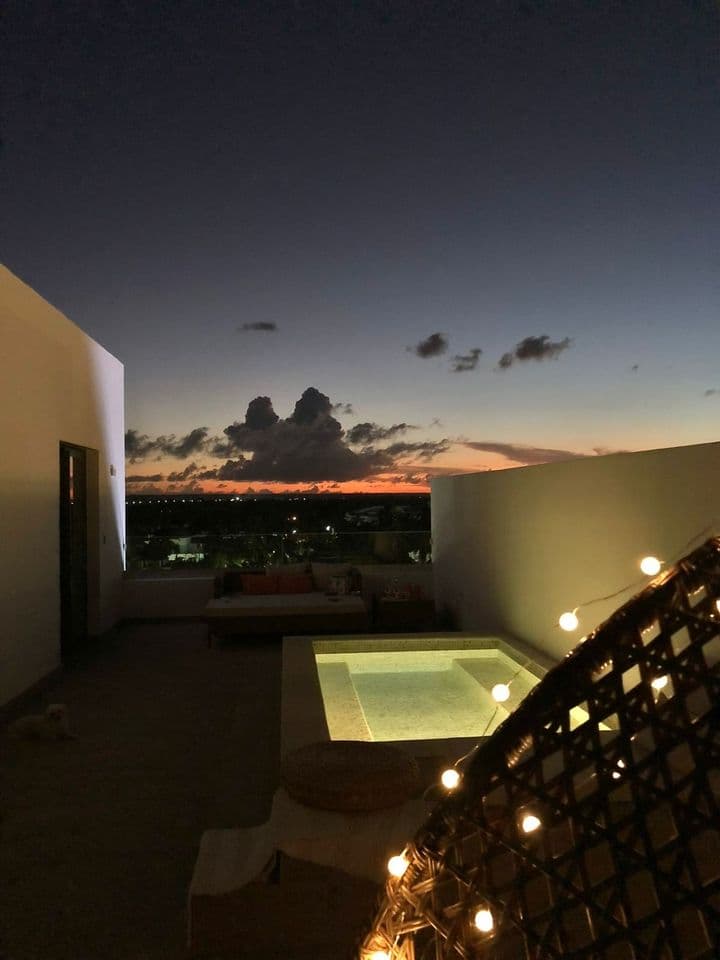 Luxurious 2 Bedroom Penthouse With Picuzzi - Image 5