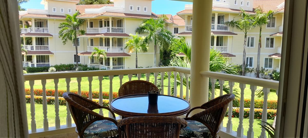 Ocean Front 2 Bed 2 Bath Condo - Image 4