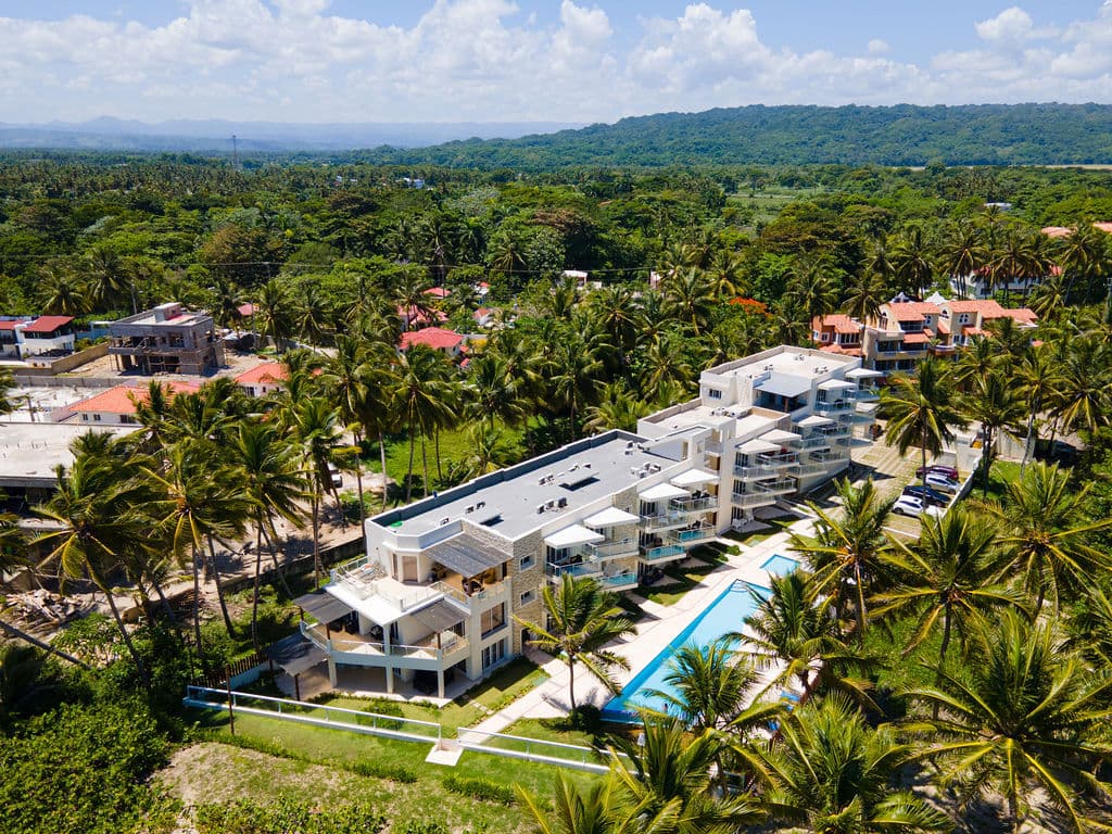 Ocean Front Condo - Just A Few Steps To The Beach - Image 1