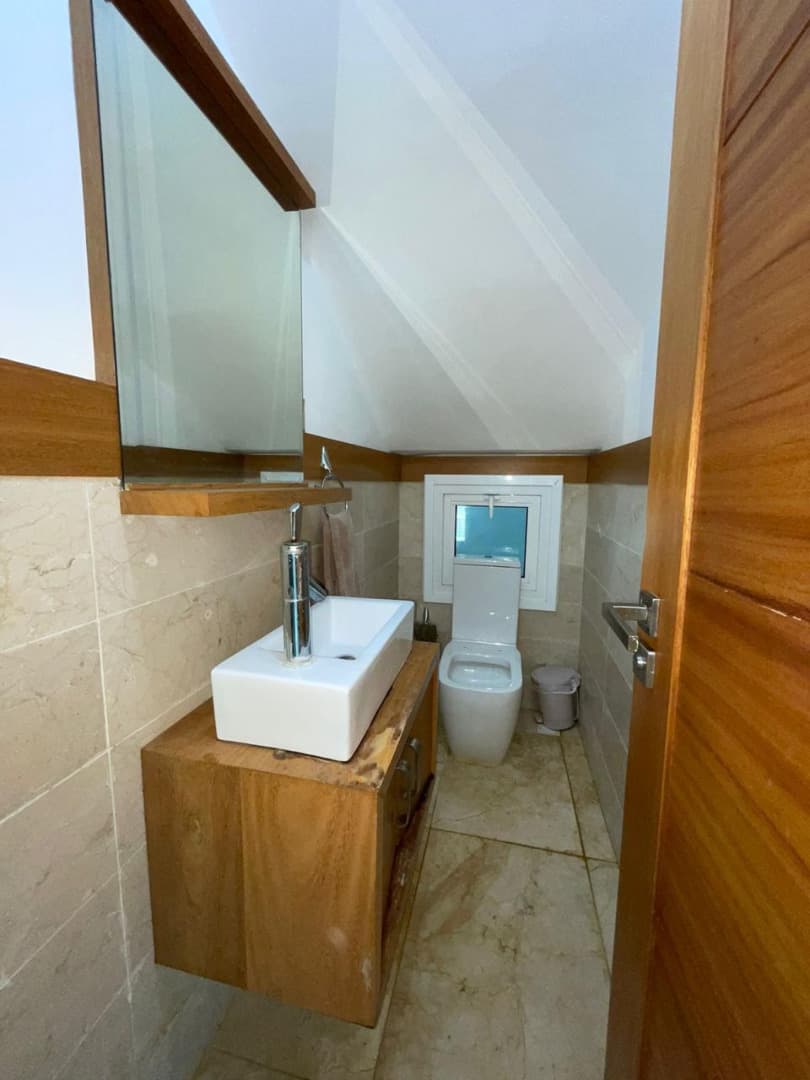 Sale Of Penthouse In Exclusive Residential Area