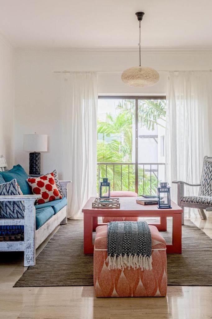 Large Newly Renovated 2 Bedroom Condos - Image 2