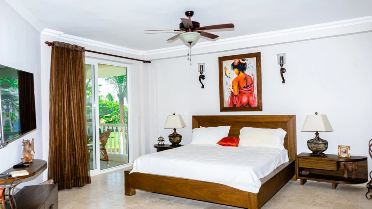 Stunning Ocean View Apartment - Image 3