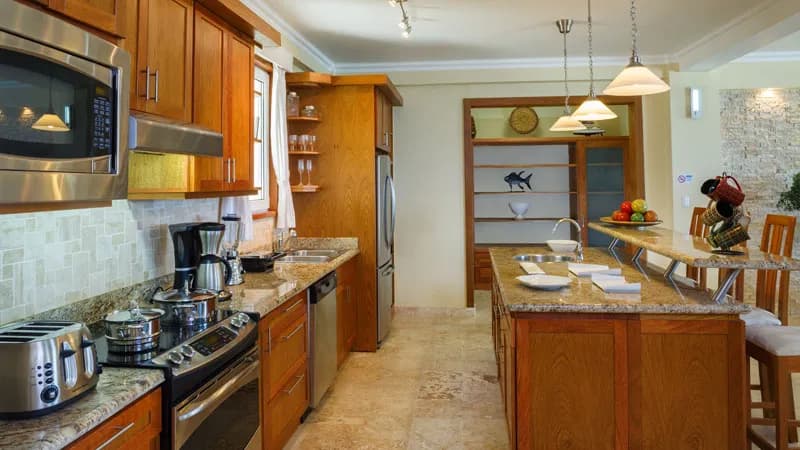 Exclusive Apartment With Ocean View - Image 5