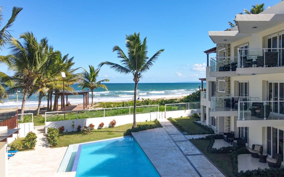 One-bedroom Oceanfront Condo - Image 2