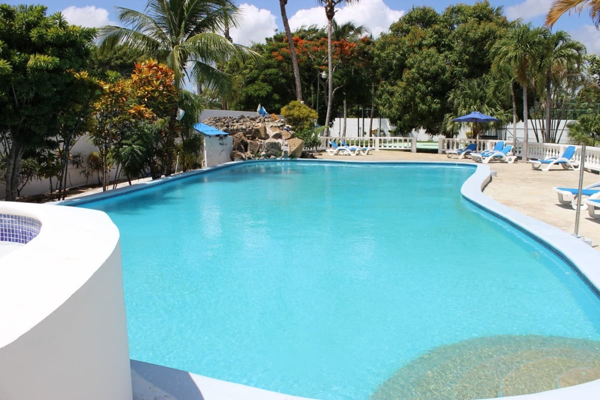 Renovated Hotel Complex - Image 3