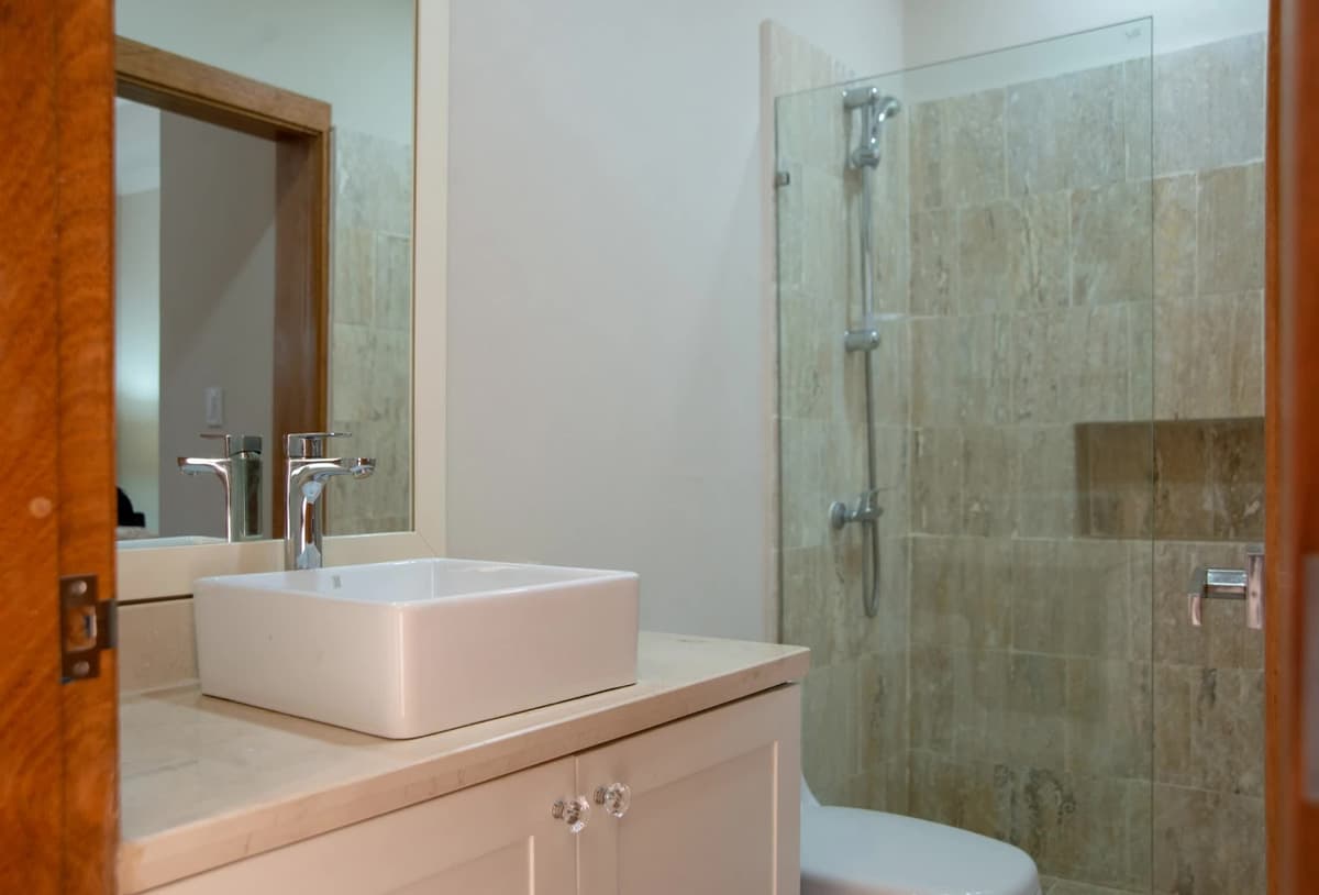 Exquisite Ocean View Penthouse Condo - Image 4