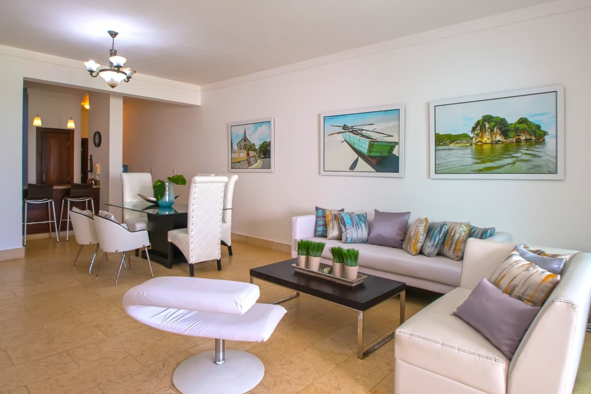 Phenomenal Beach Front Condo - Image 2