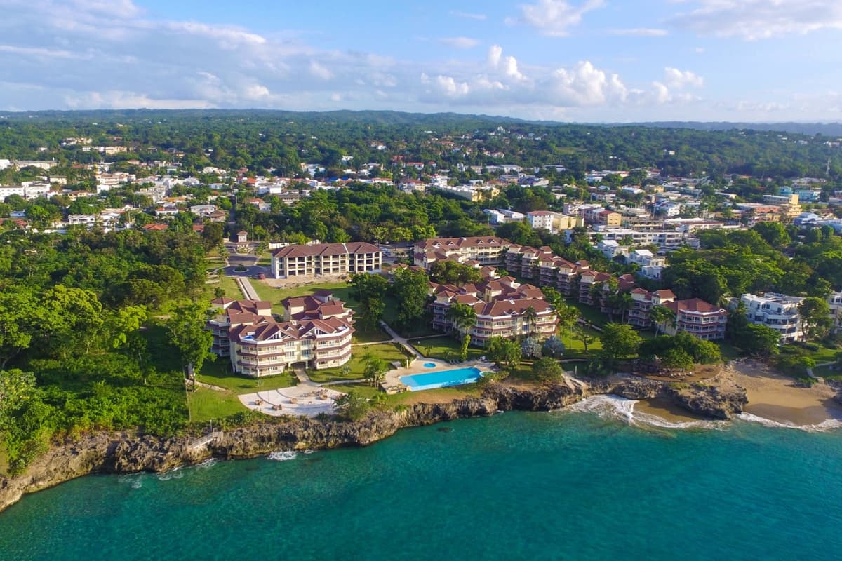 Full Furnished Executive 2 Bedrooms Condo