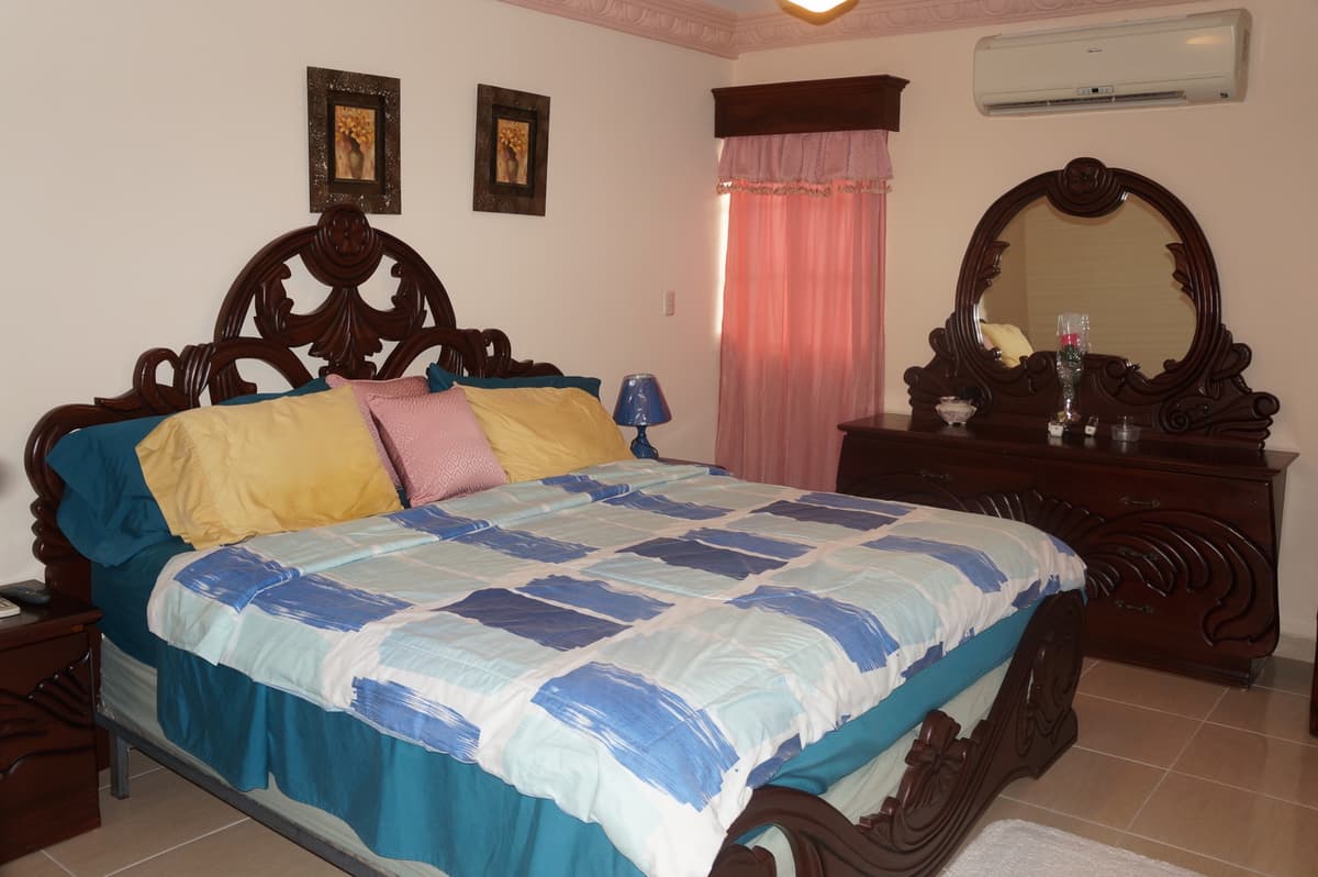 Great Condo Great Price - Image 3
