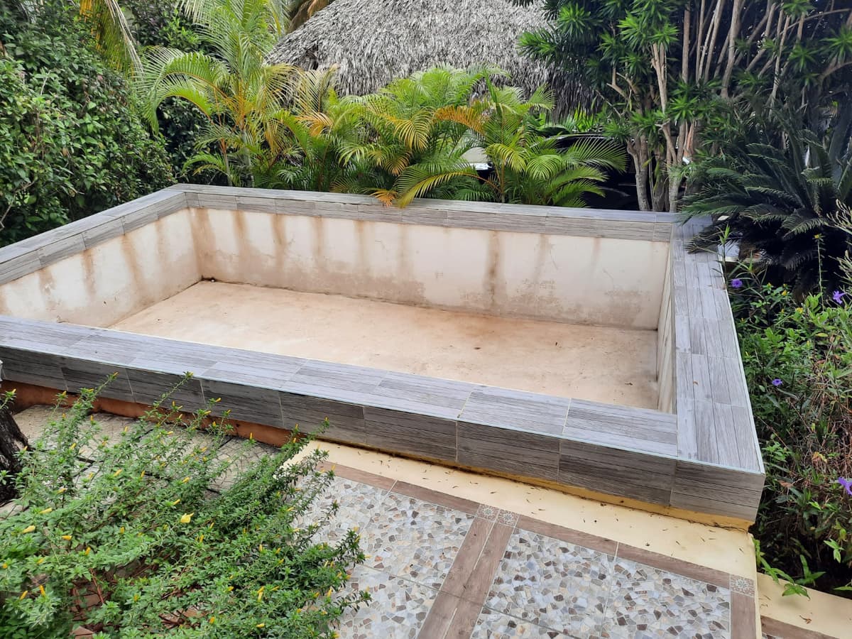 Large Villa With Separate Apartment Option 360 Pictures - Image 4