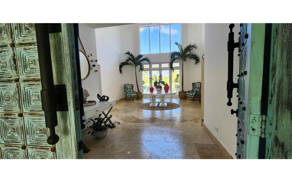 Id-3005 Eight Bedroom Villa For Sale In Punta Cana Resort & Club - Image 2