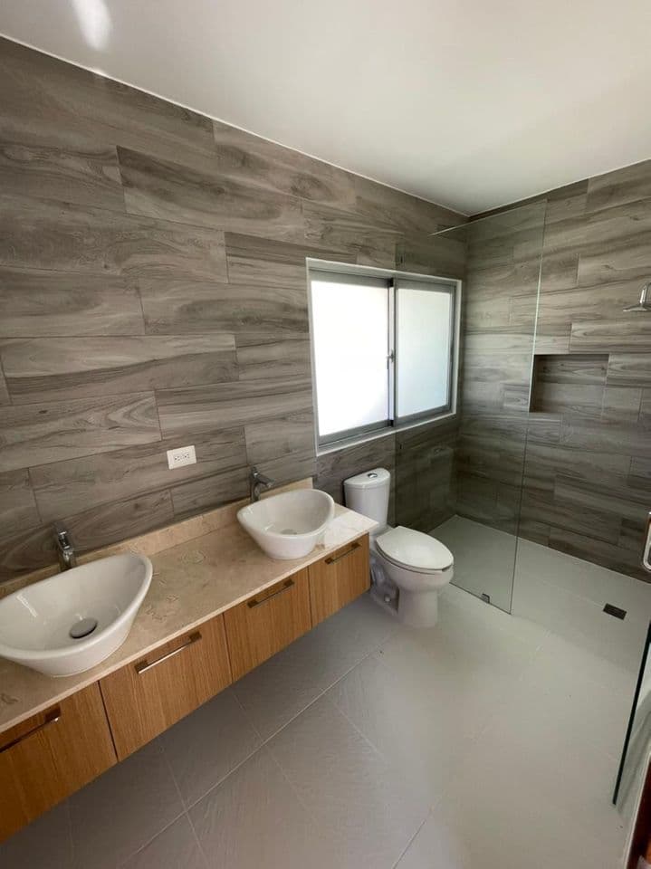 Stunning Move-in Ready Villa In The Center Of Bavaro - Image 5