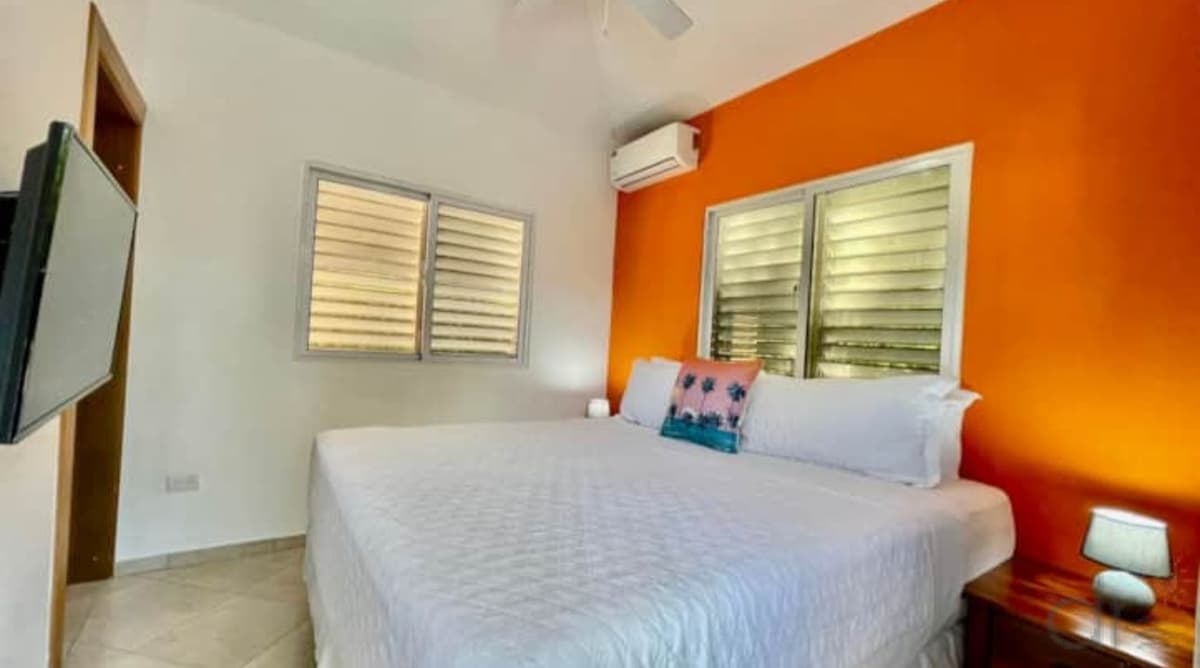 Beautiful Tropical Villa For Sale - Image 5