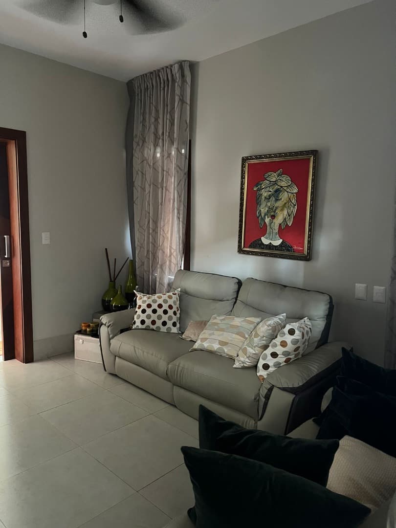 Id-2602 Elegant Five-bedroom Villa For Sale In Bavaro Punta Cana - Image 2