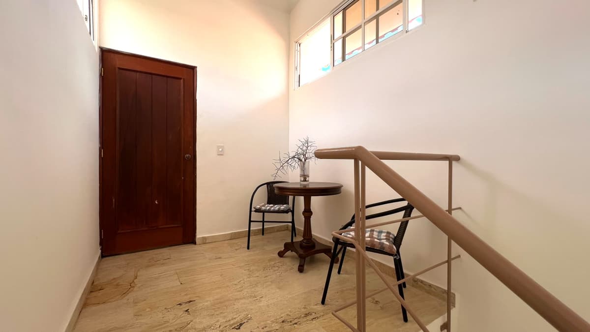 Spacious Villa With Golf Course Views - Image 1