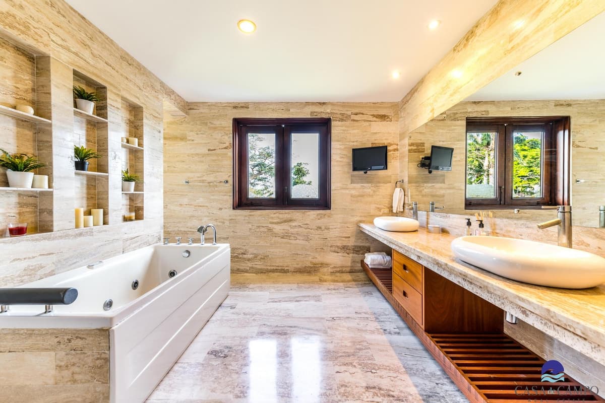 Luxurious Villa In Exclusive Residence Casa De Campo La Romana - Image 2