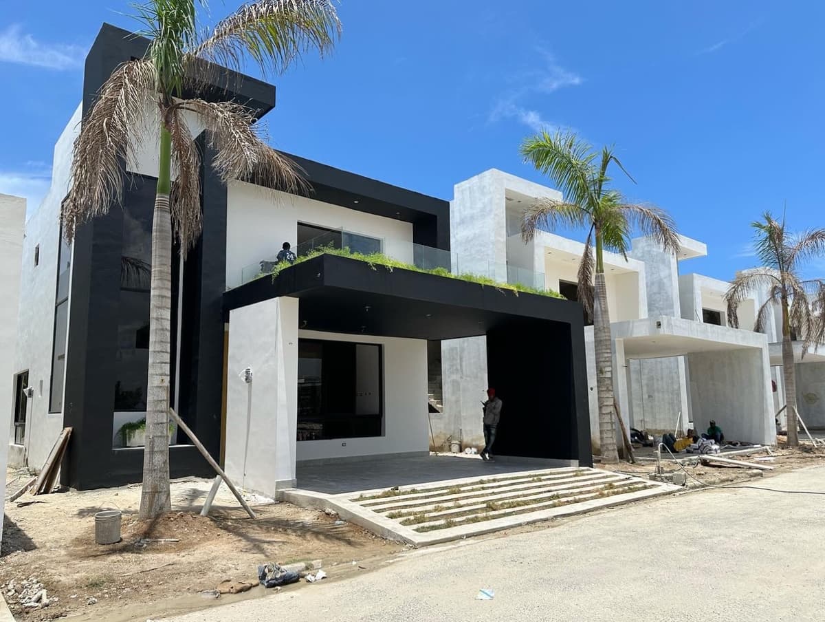 Stunning Beach Villas In Uvero Alto Bavaro - Image 2