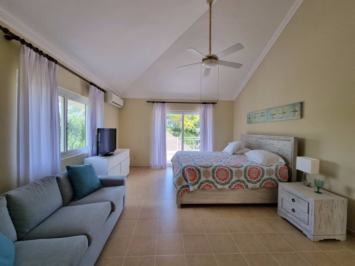 Cozy Golf Villa In Gated Community Cocotal Bavaro - Image 2