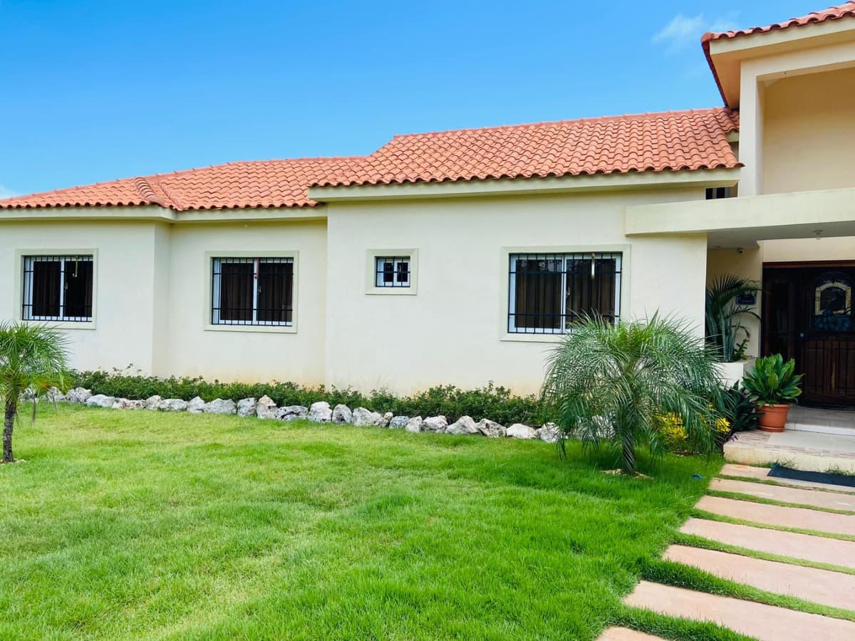 Amazing Villa - Image 1