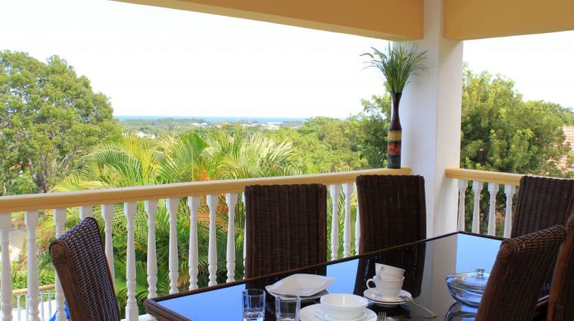 Large 2 Level Villa In Gated Community - Image 3