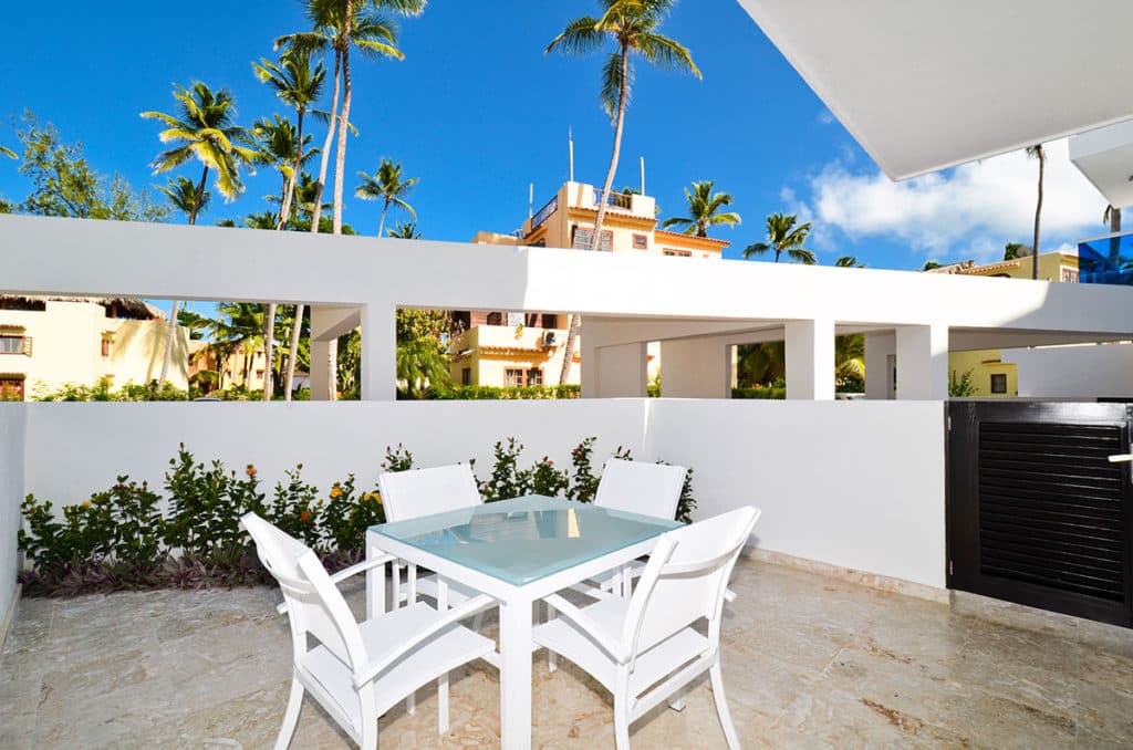 Boutique Condo-hotel Just Steps From The Beach - Image 2