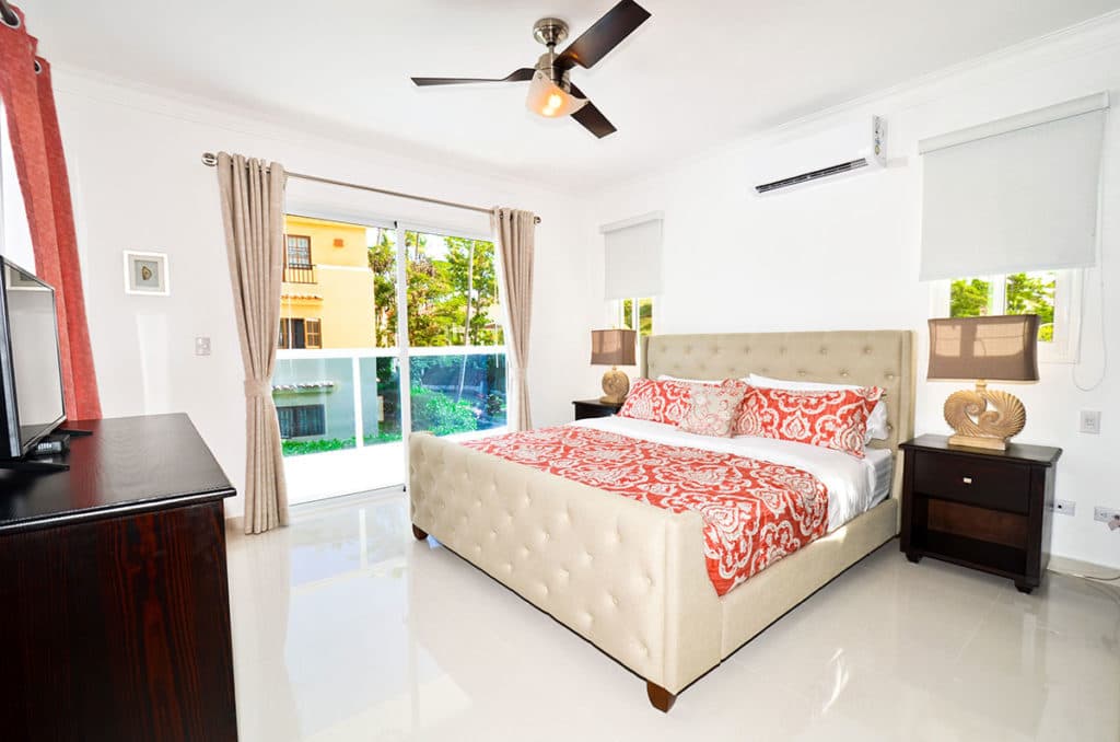 Boutique Condo-hotel Just Steps From The Beach - Image 4