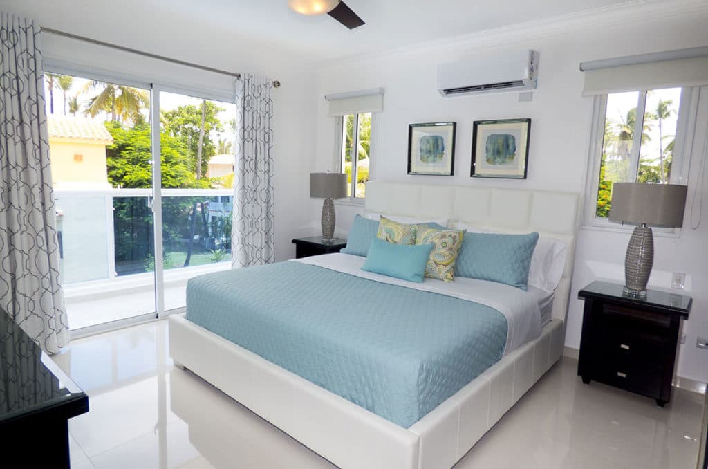 Boutique Condo-hotel Just Steps From The Beach - Image 5
