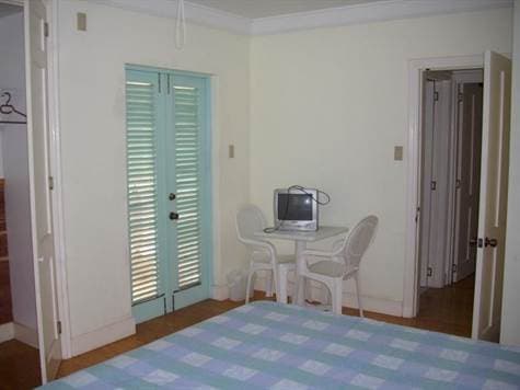 7 Room Hotel In Downtown Sosua - Image 2