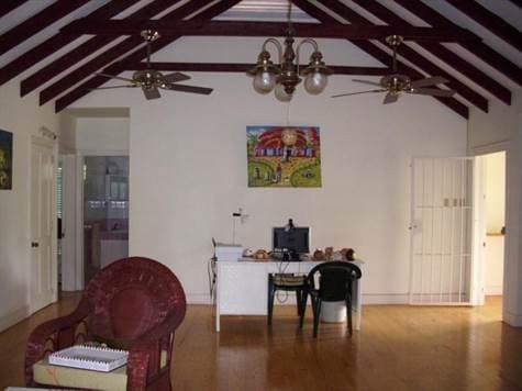 7 Room Hotel In Downtown Sosua - Image 4