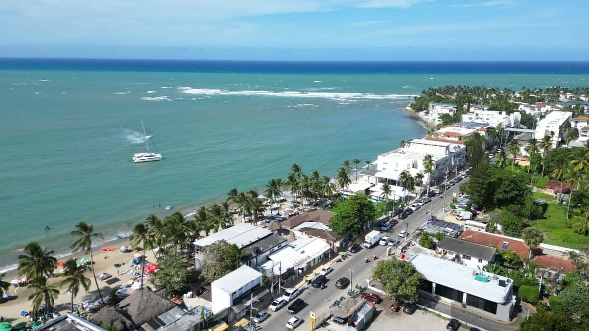 Fully Furnished 2-Bedroom Condo in Beachfront Complex – Cabarete Center.