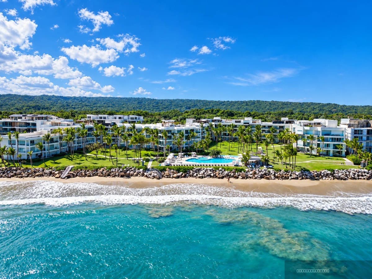 Beachfront 2-Bedroom Apartment with Private Rooftop, Seawinds, Cabarete - Image 1