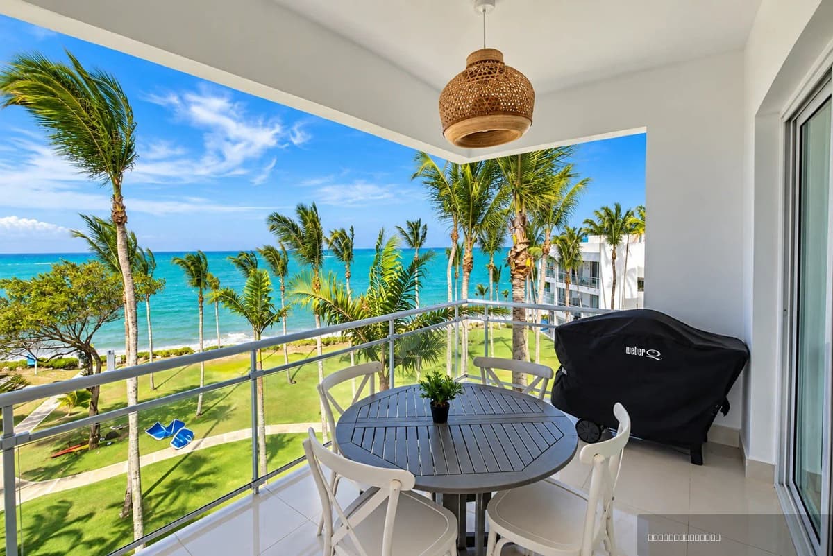 Beachfront 2-Bedroom Apartment with Private Rooftop, Seawinds, Cabarete - Image 3