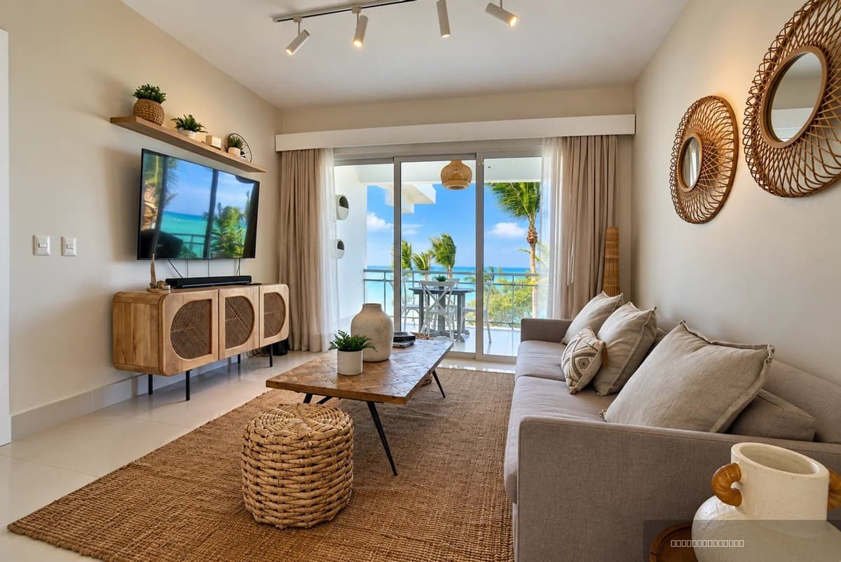 Beachfront 2-Bedroom Apartment with Private Rooftop, Seawinds, Cabarete - Image 4