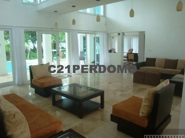 Luxury 5-Bedroom Oceanfront Villa, Río San Juan - Image 4