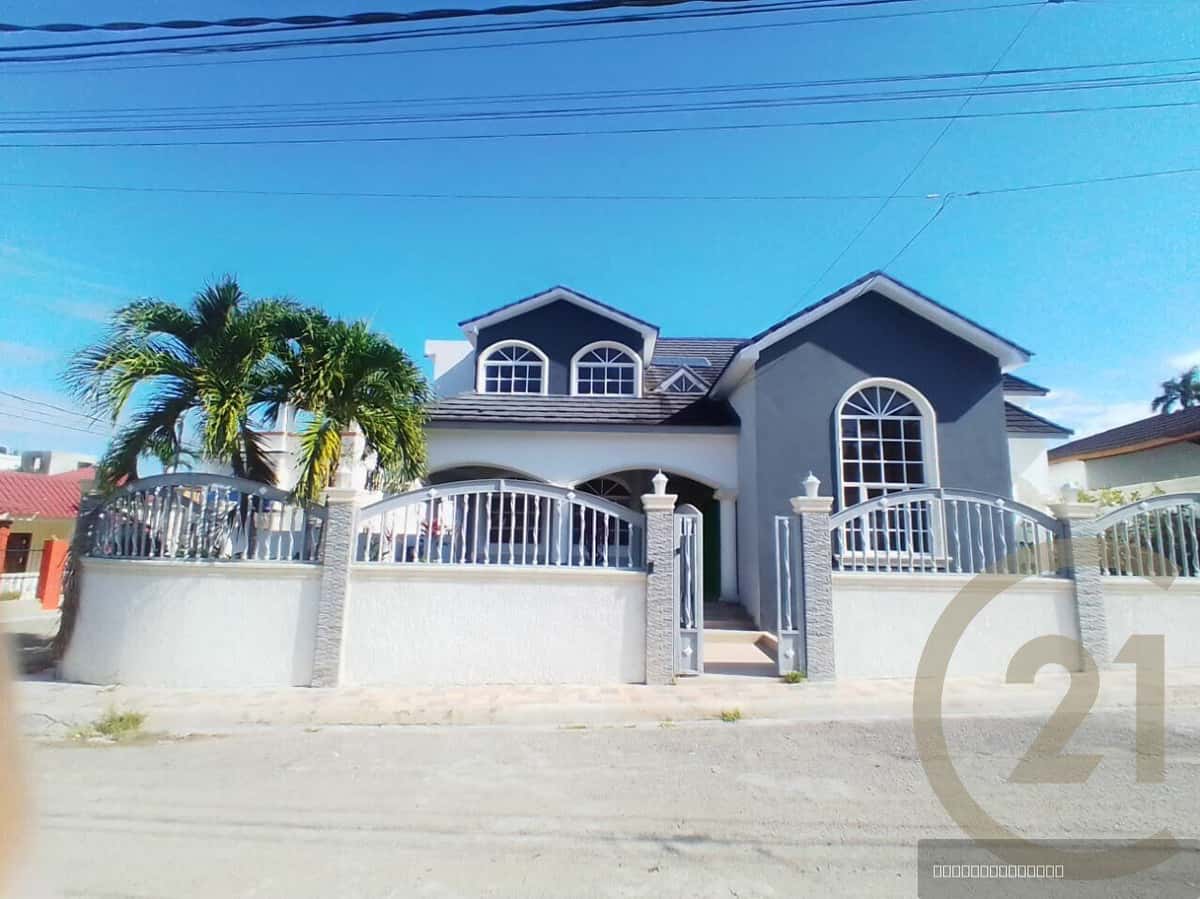 4-Bedroom House for sale in Residencial El Doral, Puerto Plata