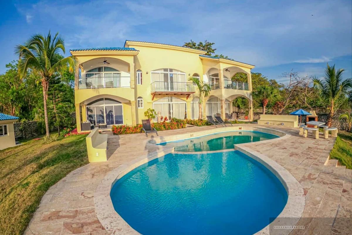 Oceanfront House, Río San Juan, Near Natural Pool - Image 2