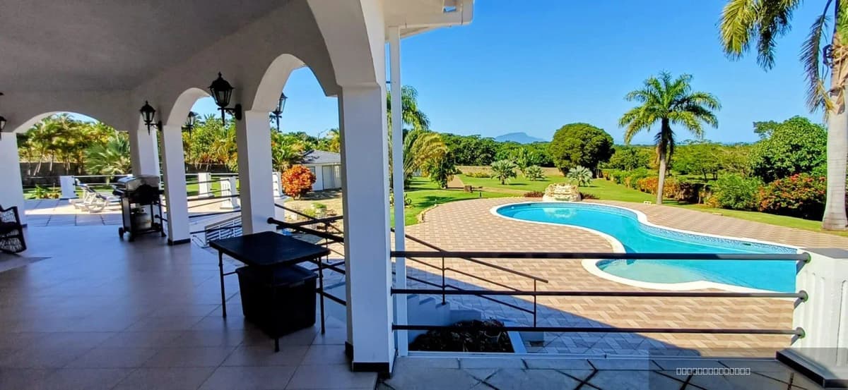Oceanview 4-Bedroom Villa with Pool in Haciendas El Choco - Image 1