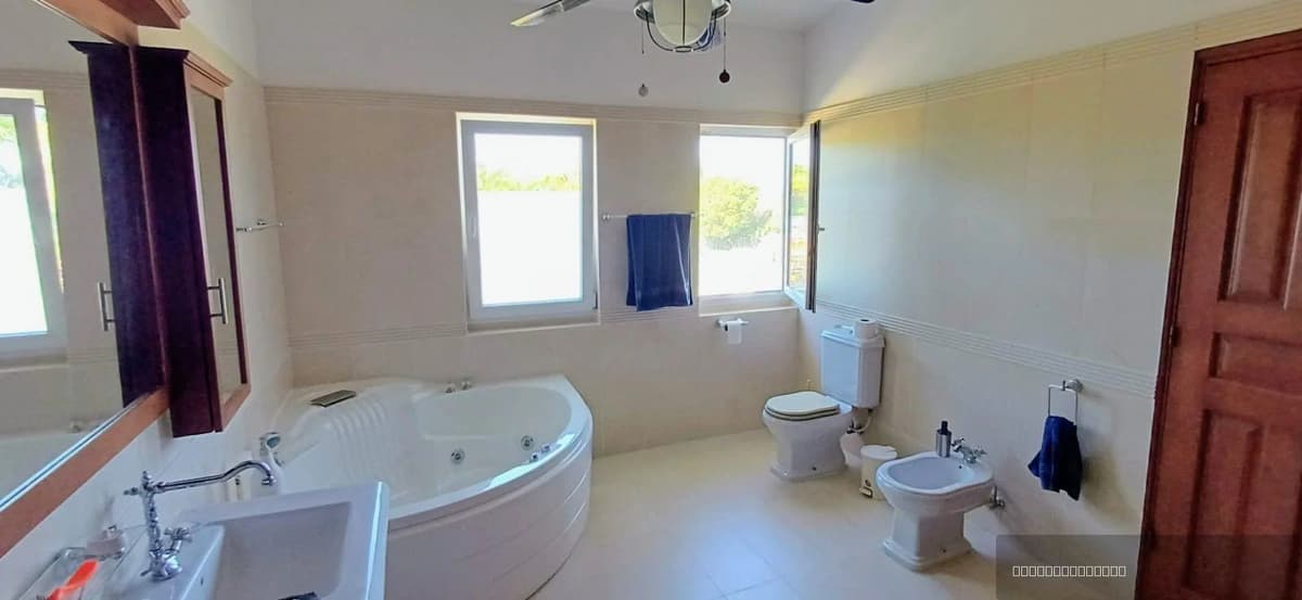 Oceanview 4-Bedroom Villa with Pool in Haciendas El Choco - Image 4