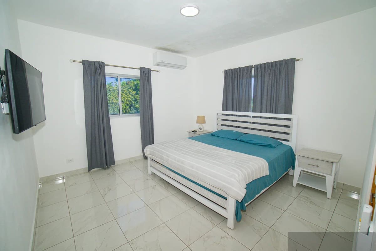 4-Bedroom Home in Laguna del Higuero, Sosúa - Image 2