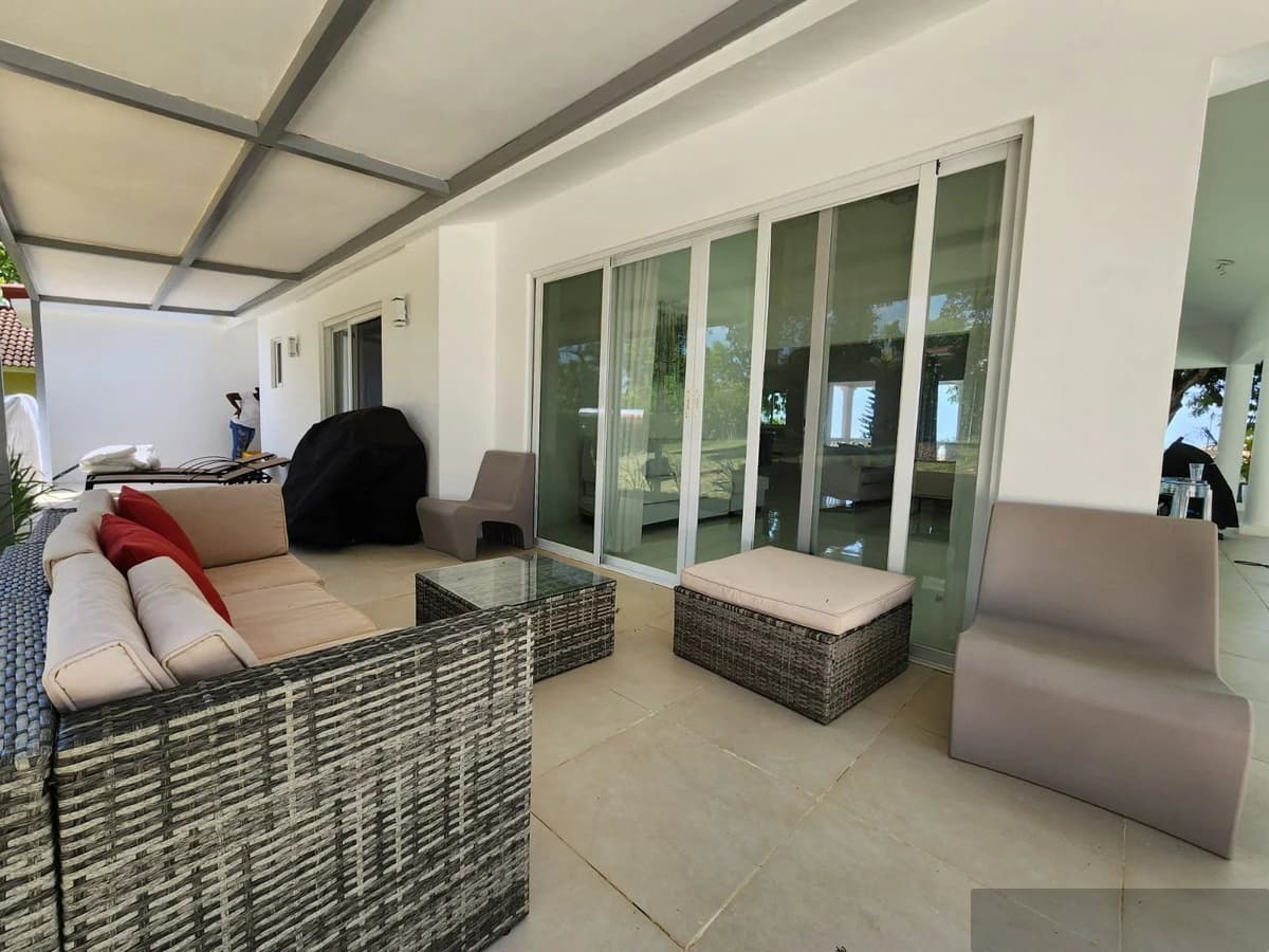 Oceanview 4-Bedroom Villa in Residencial Hispaniola, Sosúa - Image 1