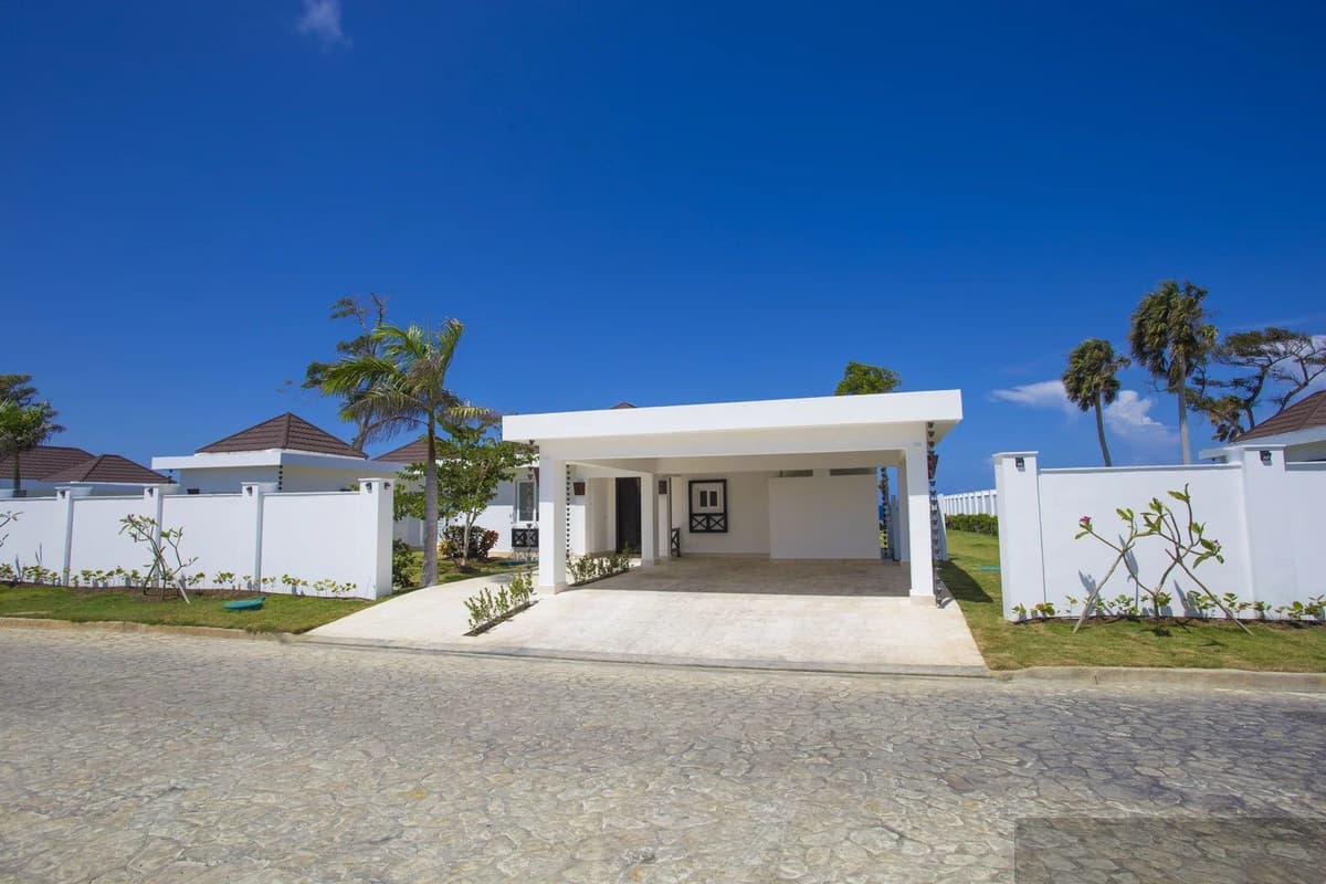 Luxury Oceanfront Villa for sale in Sosua Ocean Village, Sosúa - Image 3